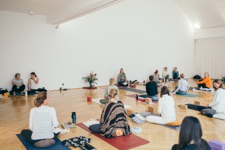 Barbra Noh Yoga Akademie